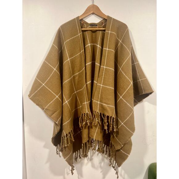 Abercrombie & Fitch Women’s Tan plaid fringe shawl knit cardigan Poncho OS - Picture 3 of 6